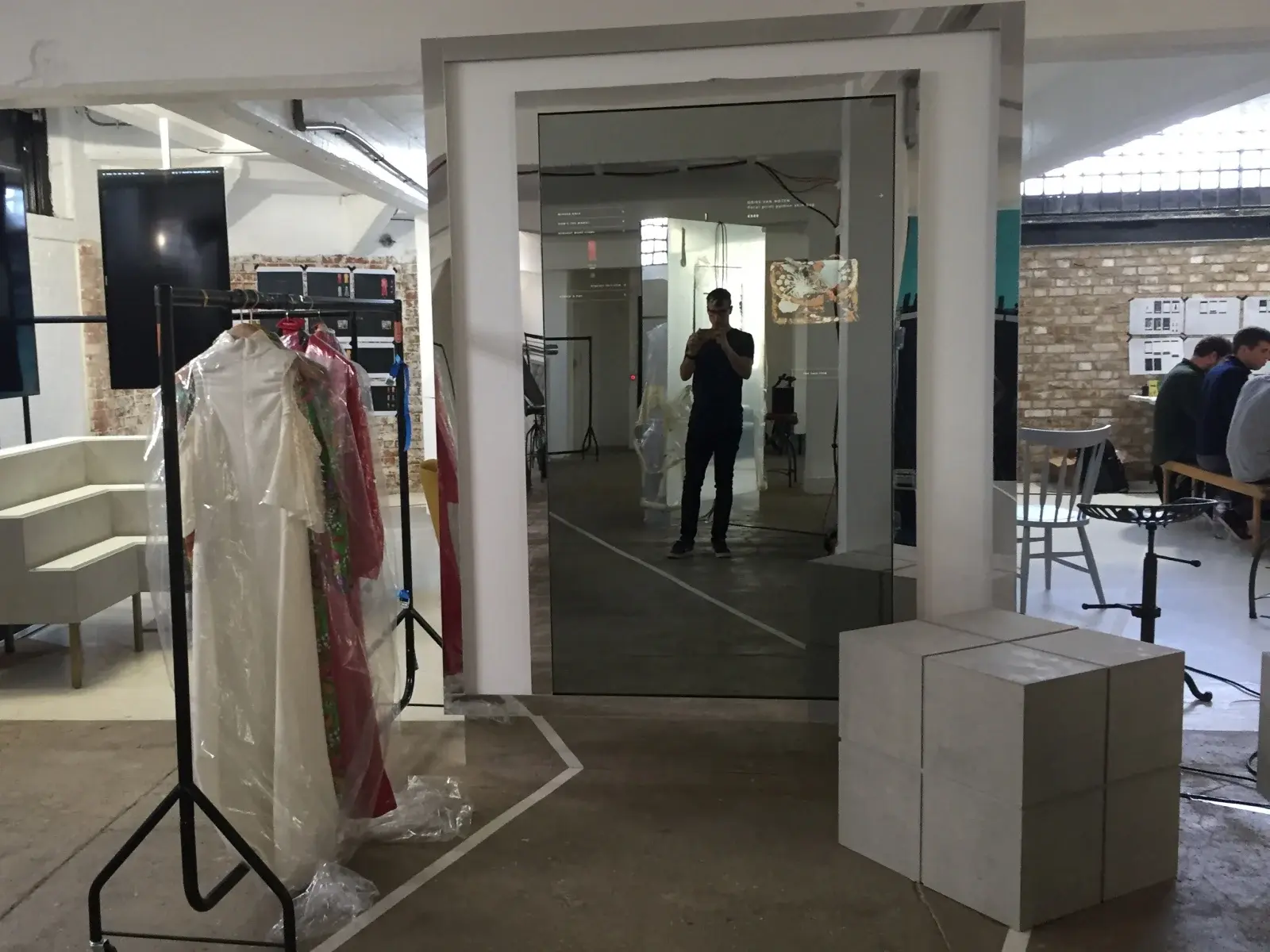 Farfetch product detail and shopping screens
